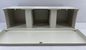 VTG Case Logic 30 Disc Wall Mount CD Storage Rack Beige Plastic Organizer